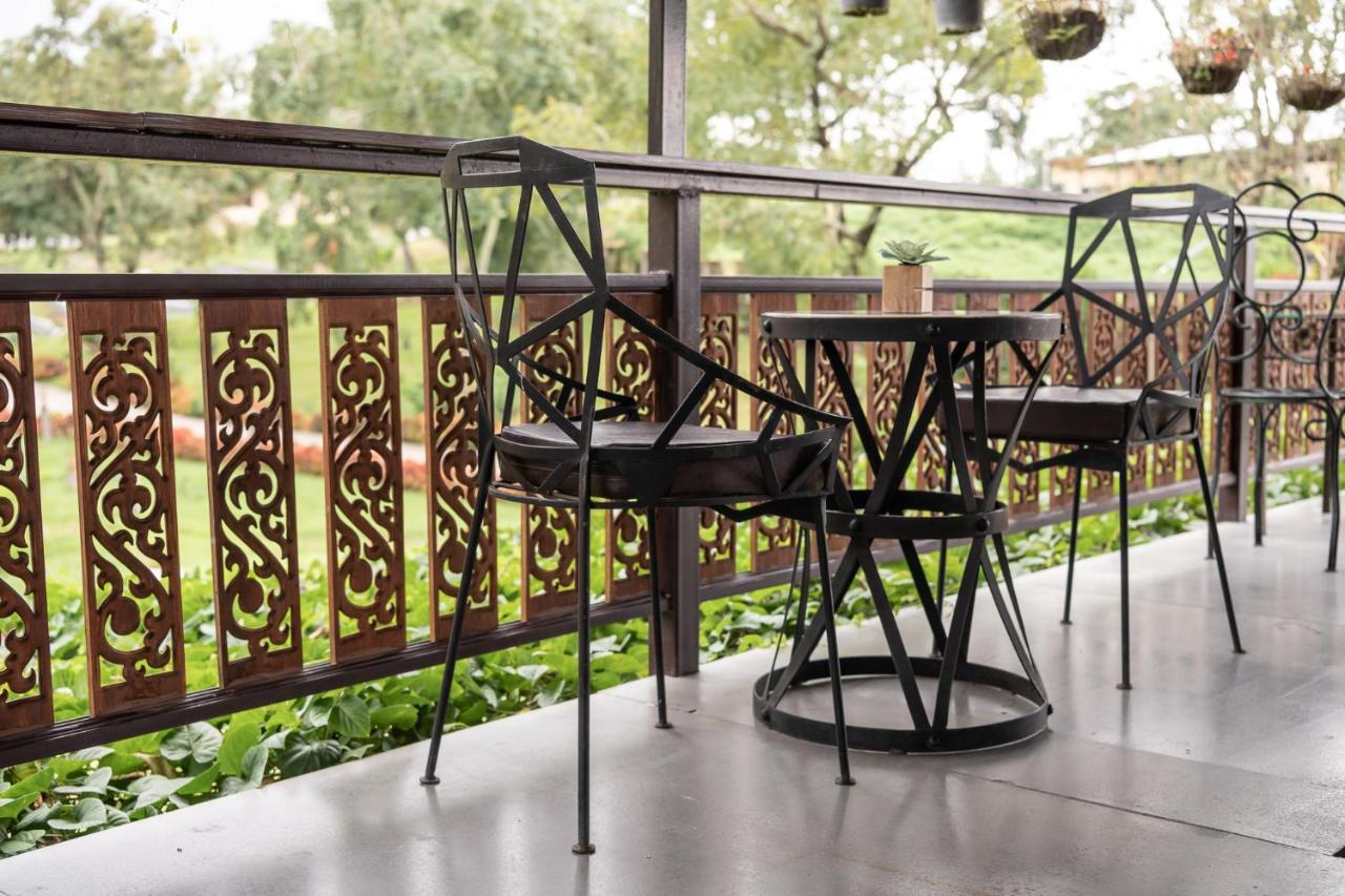 Doi Inthanon Riverside Resort Chom Thong Exterior foto